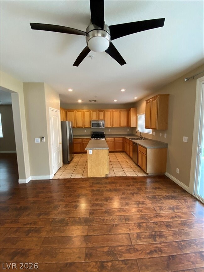 Building Photo - 160 Calm Morning Ave