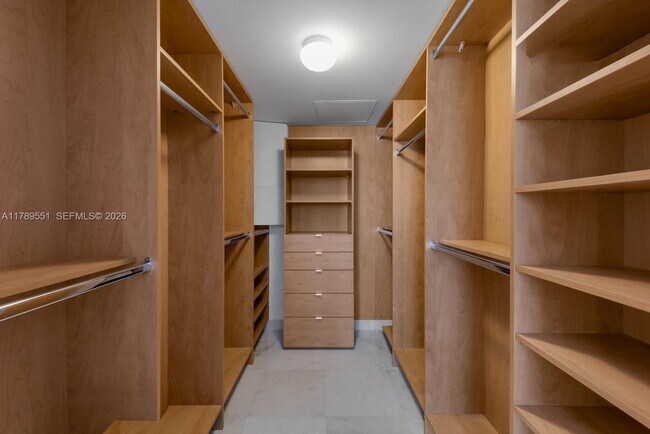 Building Photo - 10275 Collins Ave