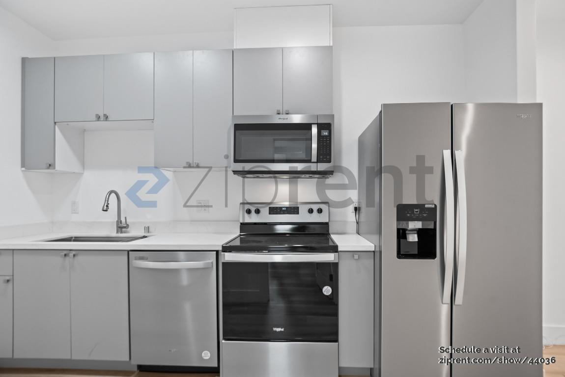 Building Photo - 1026 43rd St