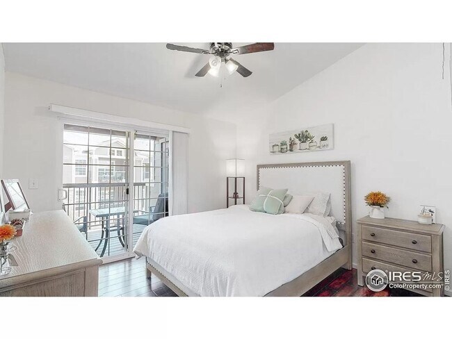 Building Photo - 2 Bed 2 Bath With Mountain views