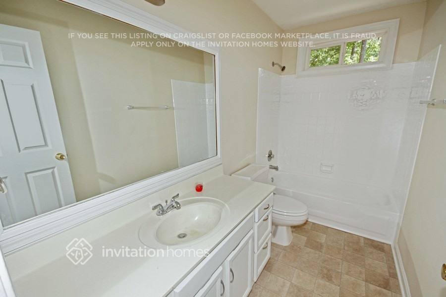 Building Photo - 6959 Whispering Oaks Ct