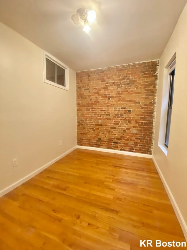 Building Photo - 777 Huntington Ave