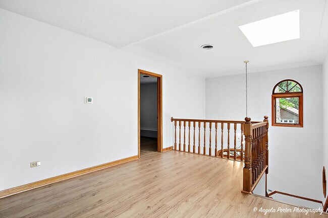 Building Photo - 22806 W Loon Lake Blvd