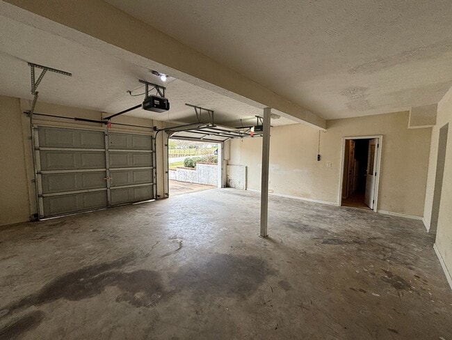 Building Photo - The Ideal Space to Balance Life, Work and Play.