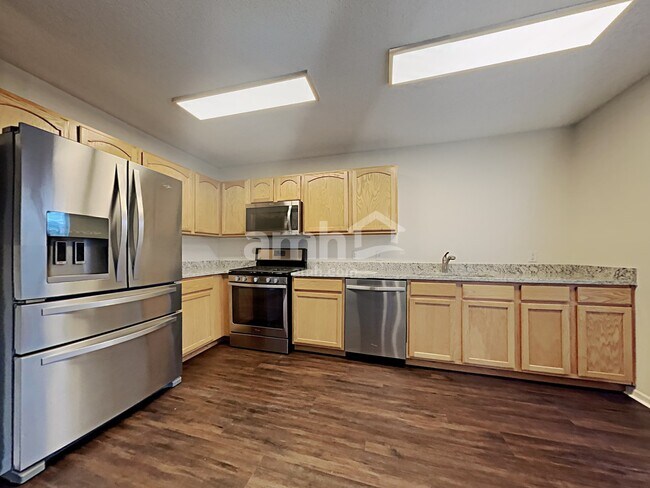 Building Photo - 6721 Earlswood Dr