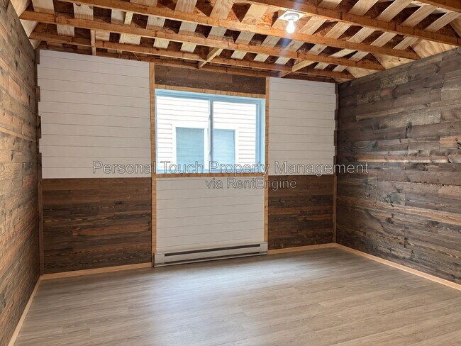 Building Photo - 6214 24th St S