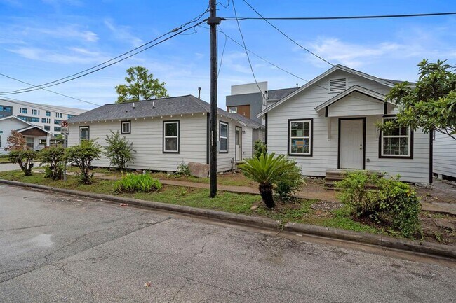 Building Photo - 3521 McIlhenny St