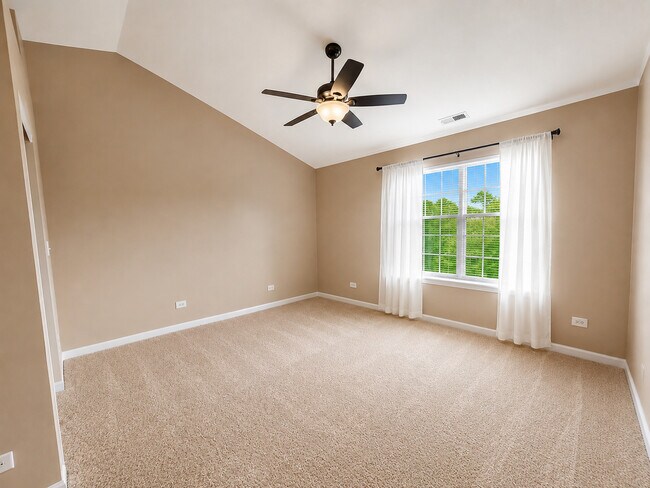 Building Photo - 505 Cary Woods Cir