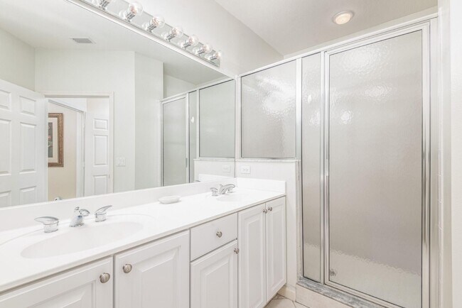 Building Photo - 8936 Sandshot Ct