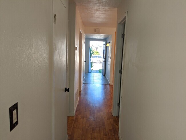 Building Photo - 2654 Olivestone Way