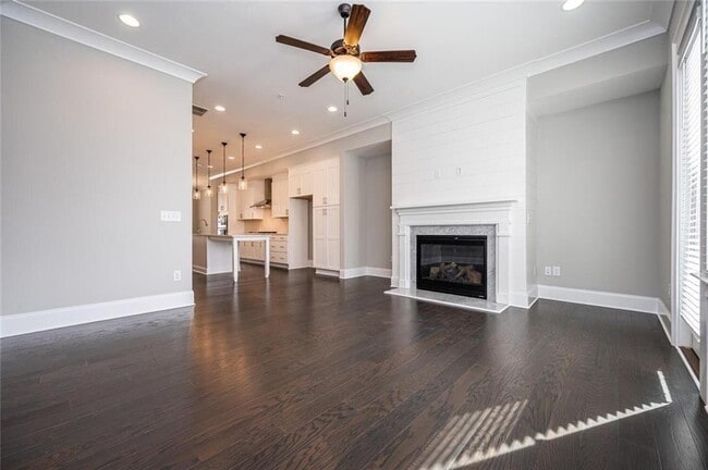 Building Photo - 6655 Sterling Dr