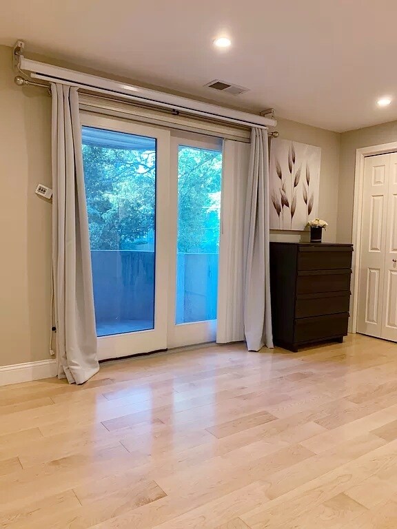 Master Bedroom (view with balcony) - 295 W Wyoming Ave