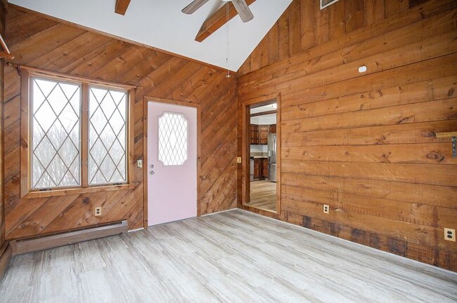 Building Photo - 52 Ludger Ave