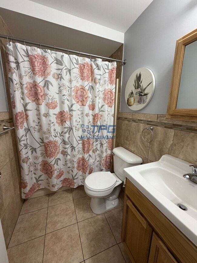 Building Photo - 142 Ripley Pl