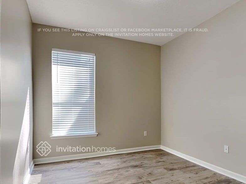 Building Photo - 3813 Westridge Dr