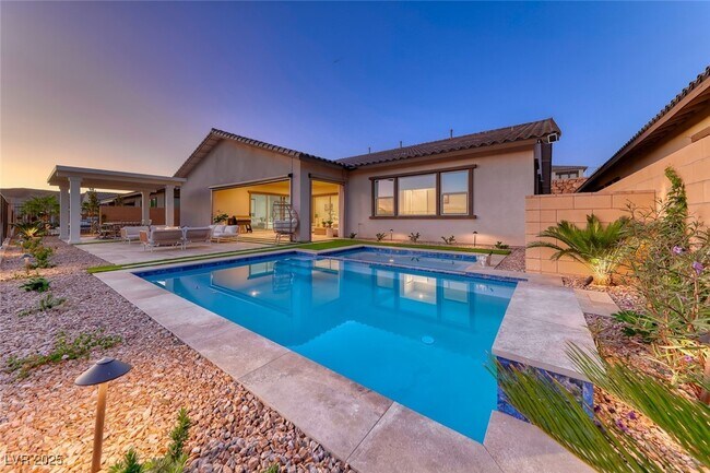 Building Photo - 375 Portus Delphini Ct