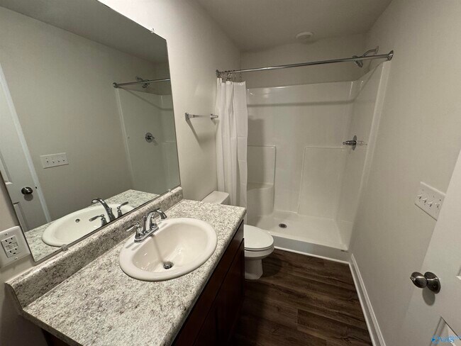 Building Photo - 103 Woodsbrook Pl SW