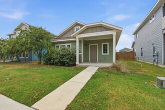 Building Photo - "Charming 3-Bed Oasis in San Marcos with 2 Full Baths – 1424 Sq Ft of Comfort!"