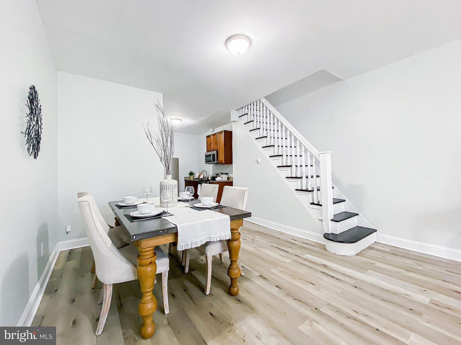 Dining Room - 2556 N Bouvier St