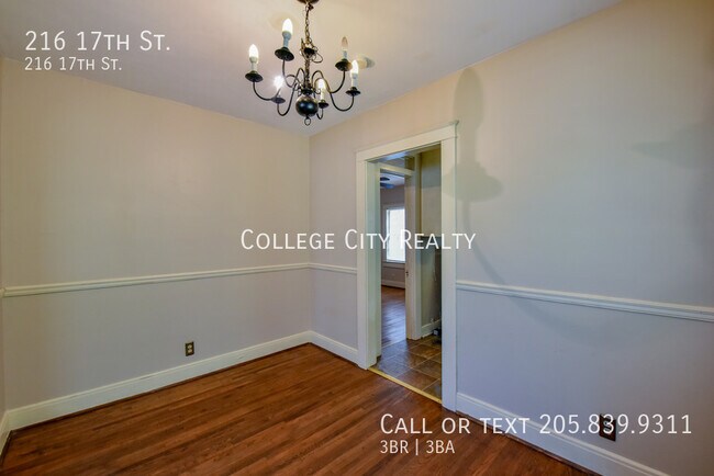 Building Photo - 216 17th St