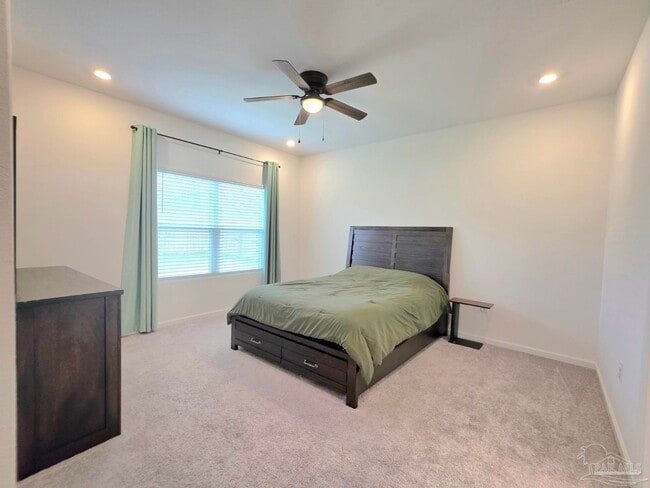 Building Photo - 6621 Sun Tree Cir