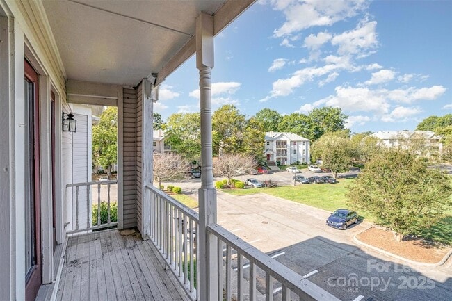 Building Photo - 6165 Meadow Rose Ln