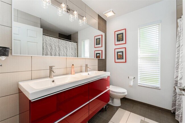 Building Photo - 27351 Golf Course Loop