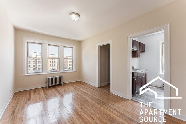 Primary Photo - 2125 Grove Ave