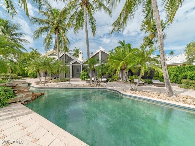 Building Photo - 883 Galleon Dr