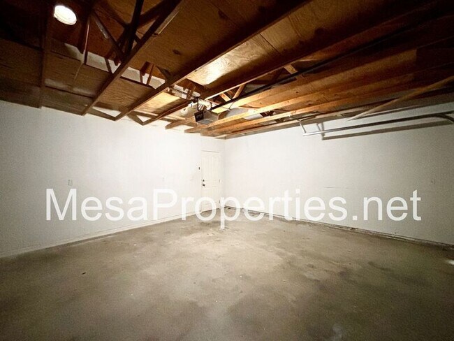 Building Photo - 11155 Mohawk Rd