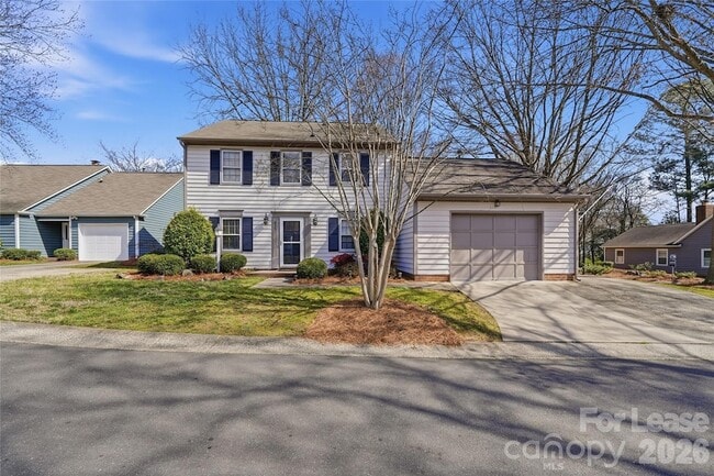 Building Photo - 805 Farm Tree Ln