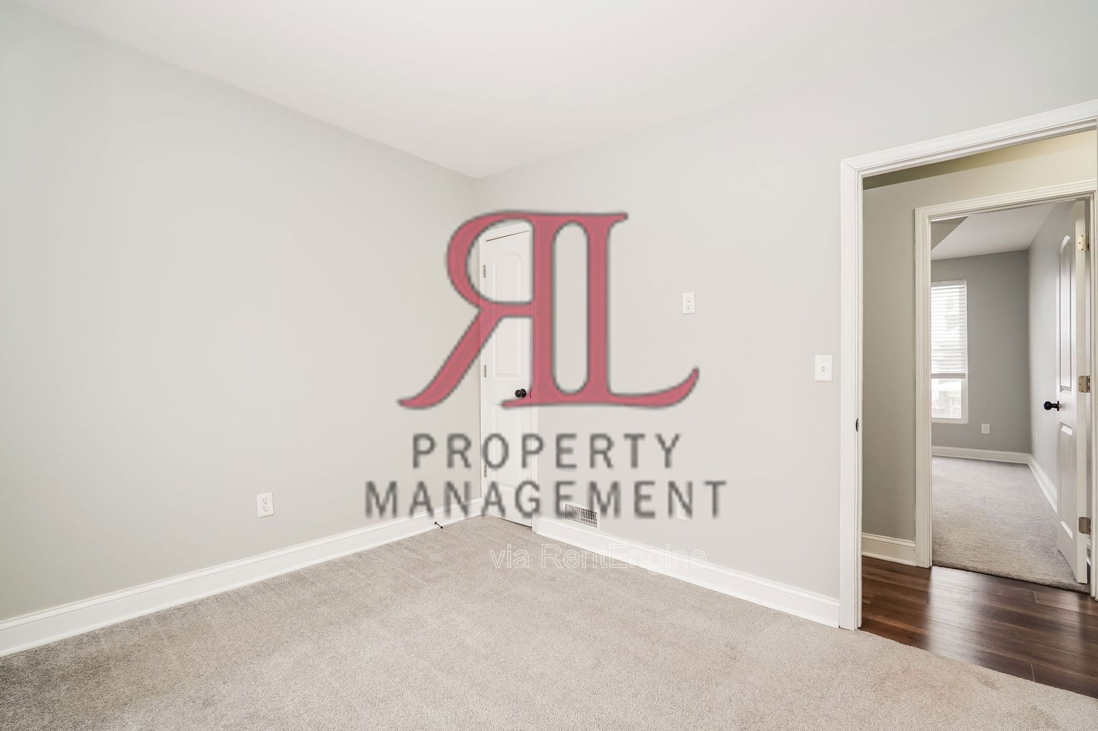 Building Photo - 858 S Ohio Ave