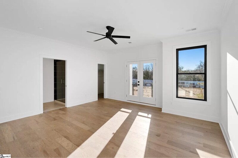 Building Photo - 100 Lepak Ln