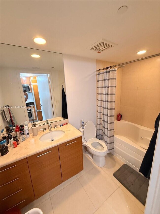 Building Photo - 50 Biscayne Blvd