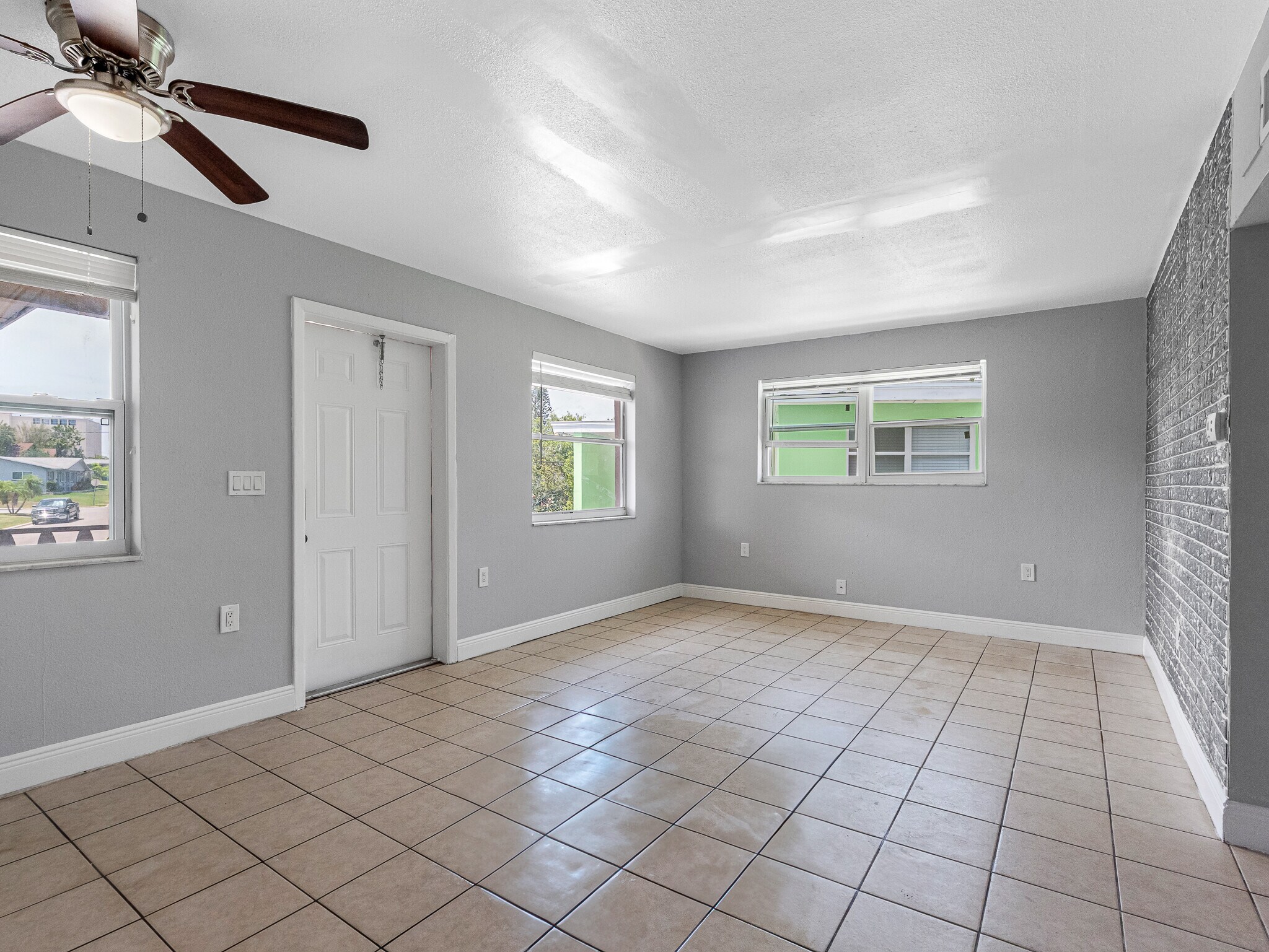 Spacious open layout - 311 Avanda Ct