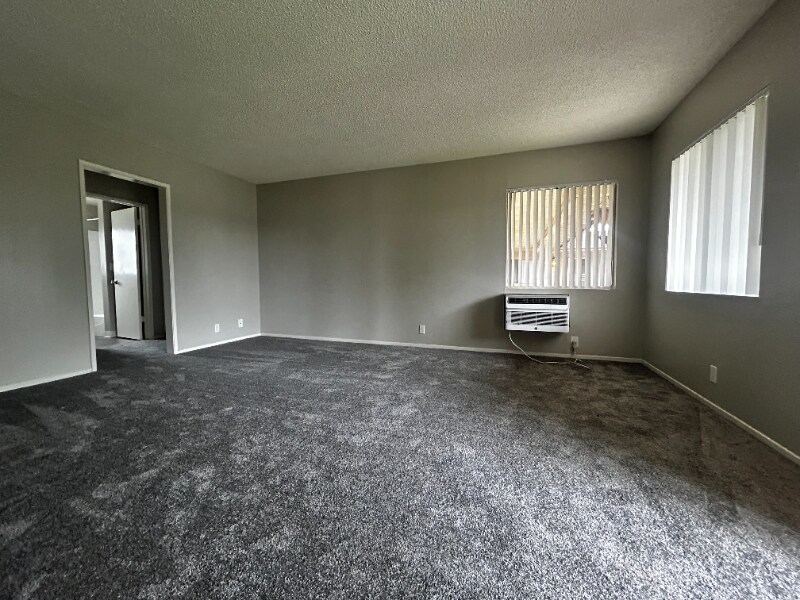 Building Photo - 5305 Tyler Ave