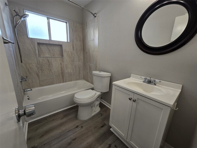 Building Photo - 22027 Rockgate Dr