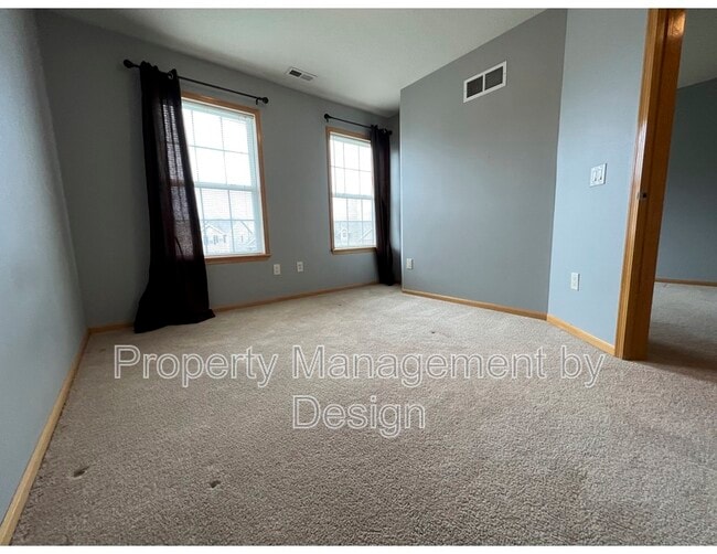 Building Photo - 4536 NE McDougal Ln