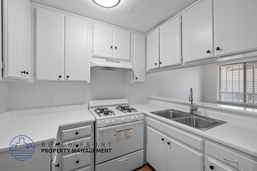 Primary Photo - 2763 San Marino St.