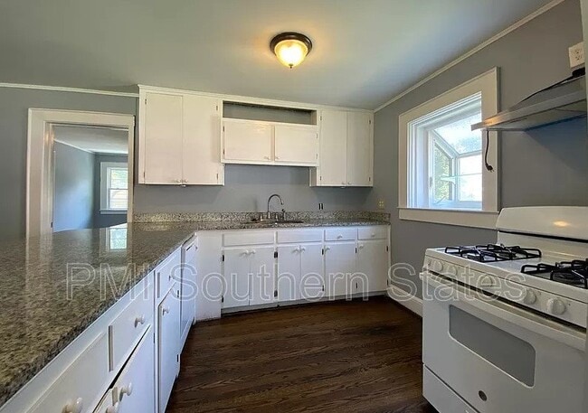 Building Photo - Stunning 6-Bedroom, 5-Bath Home in Gaffney...