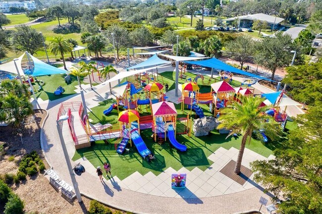 Building Photo - 2587 Ringling Blvd