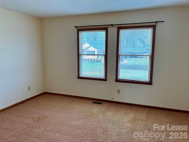 Building Photo - 1113 Peachtree St