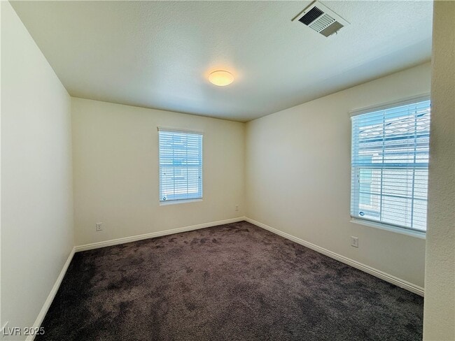 Building Photo - 460 Ylang Pl