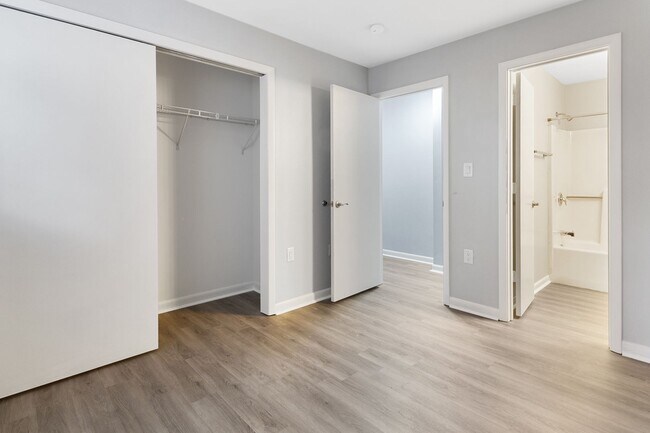 Building Photo - 3 Bed/2 Bath Pet Friendly, Virginia Tech