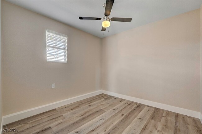 Building Photo - 6121 Edgewood Cir