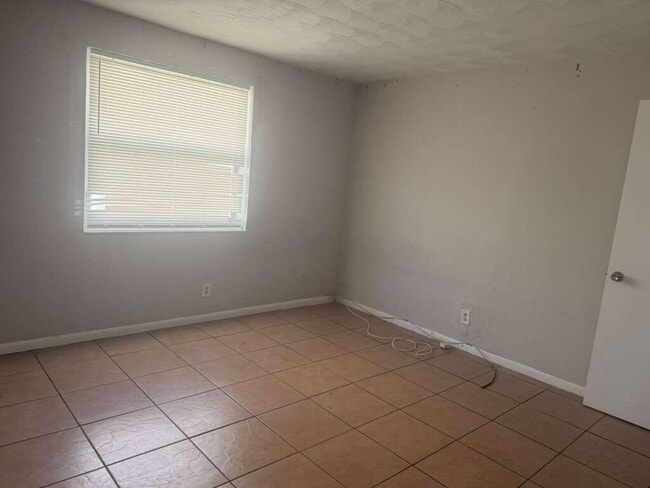 Building Photo - 314 Douglass Ave