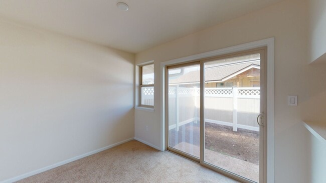 Building Photo - 262 Kahoma Village Loop
