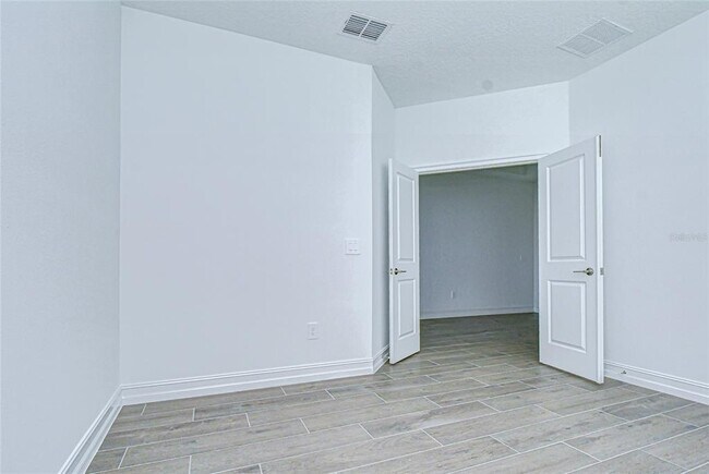 Building Photo - 9438 Gladsome Dr