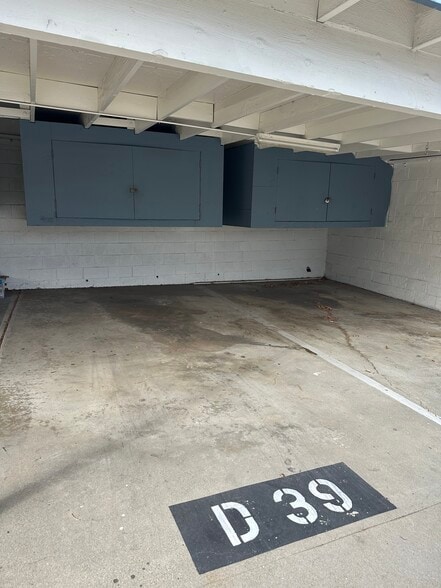 Building Photo - 607 S Prospect Ave