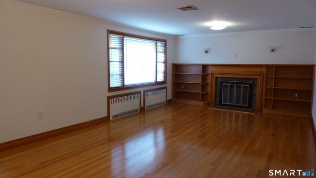 Building Photo - 223 Eno Ave